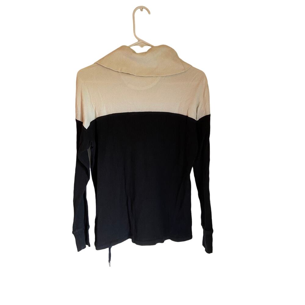 Lauren Ralph Lauren Active Pull Over - Picture 2 of 4